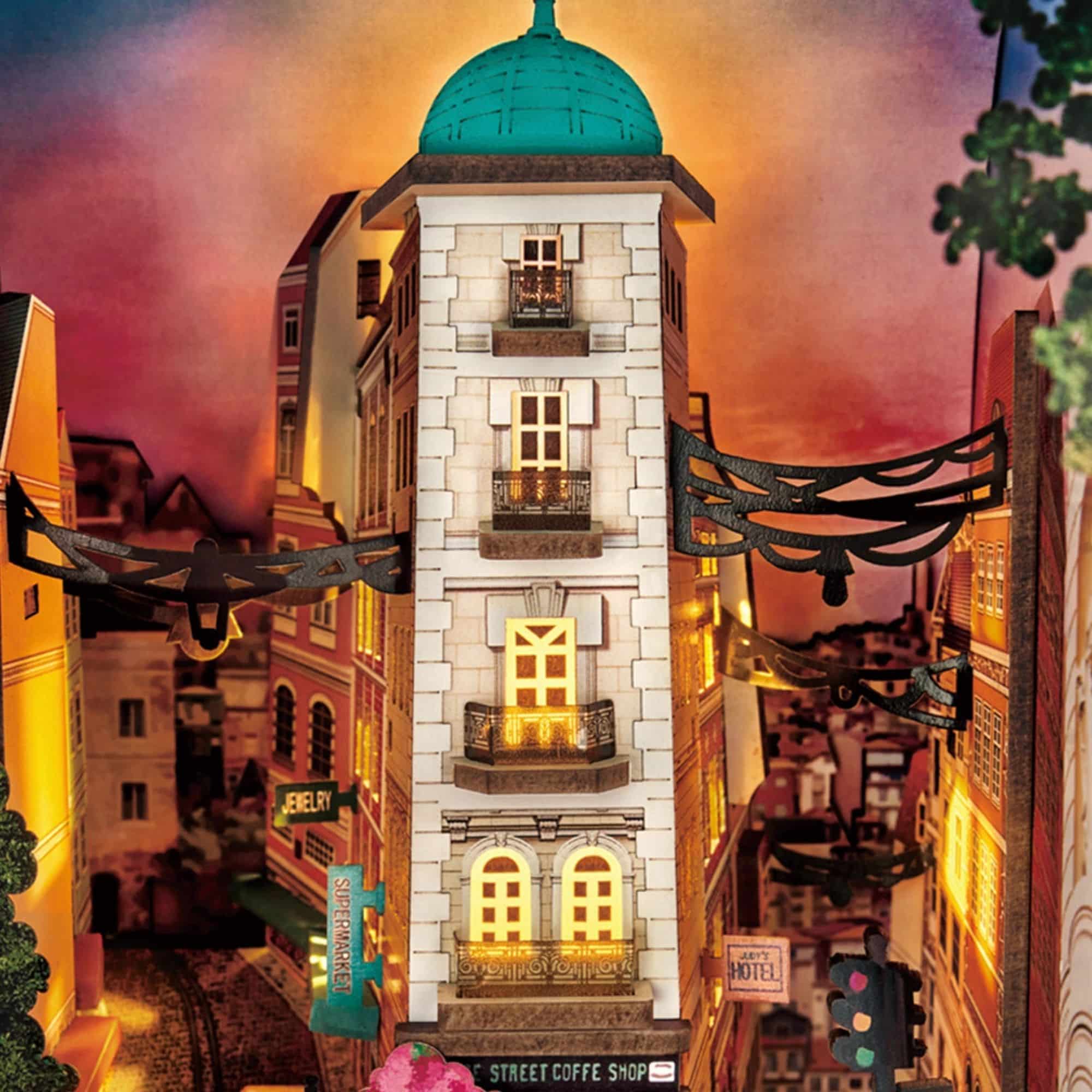Rolife Booknook & Wonderland - Separador de Libros Street Scene - Image 4