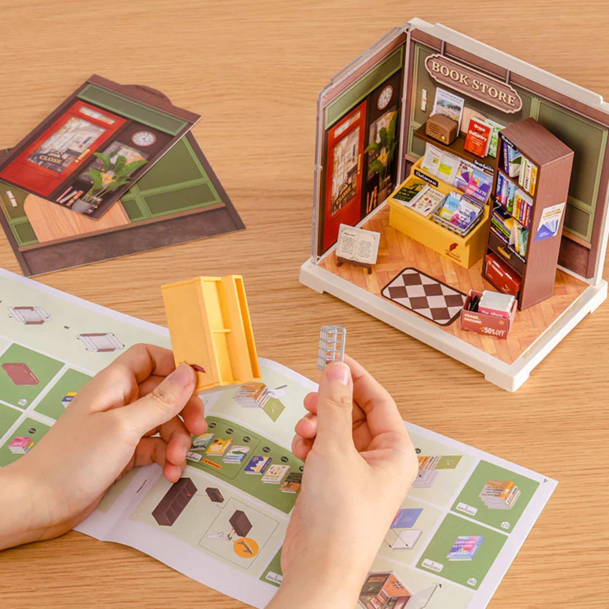 Rolife Mini Super Creator - Casas Miniatura Memory Book Store - Image 6