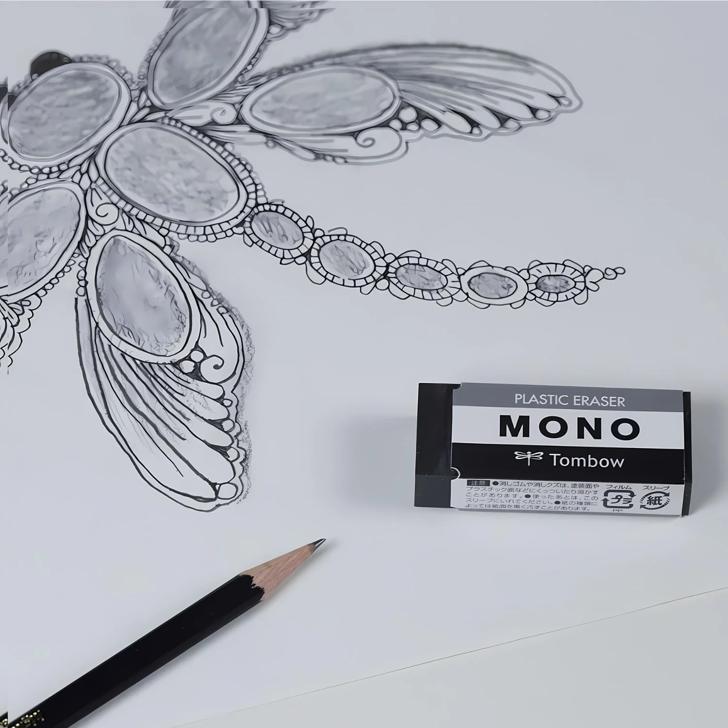 Tombow - Goma Mono Black Plastic Eraser - Image 2